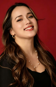@SabineHuiChinese - the founder of Go china,Social media image with over 500k following